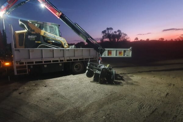 creane truck and tiper image (4) creane truck and tiper image (4)