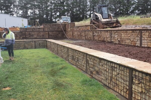 retaining retaining